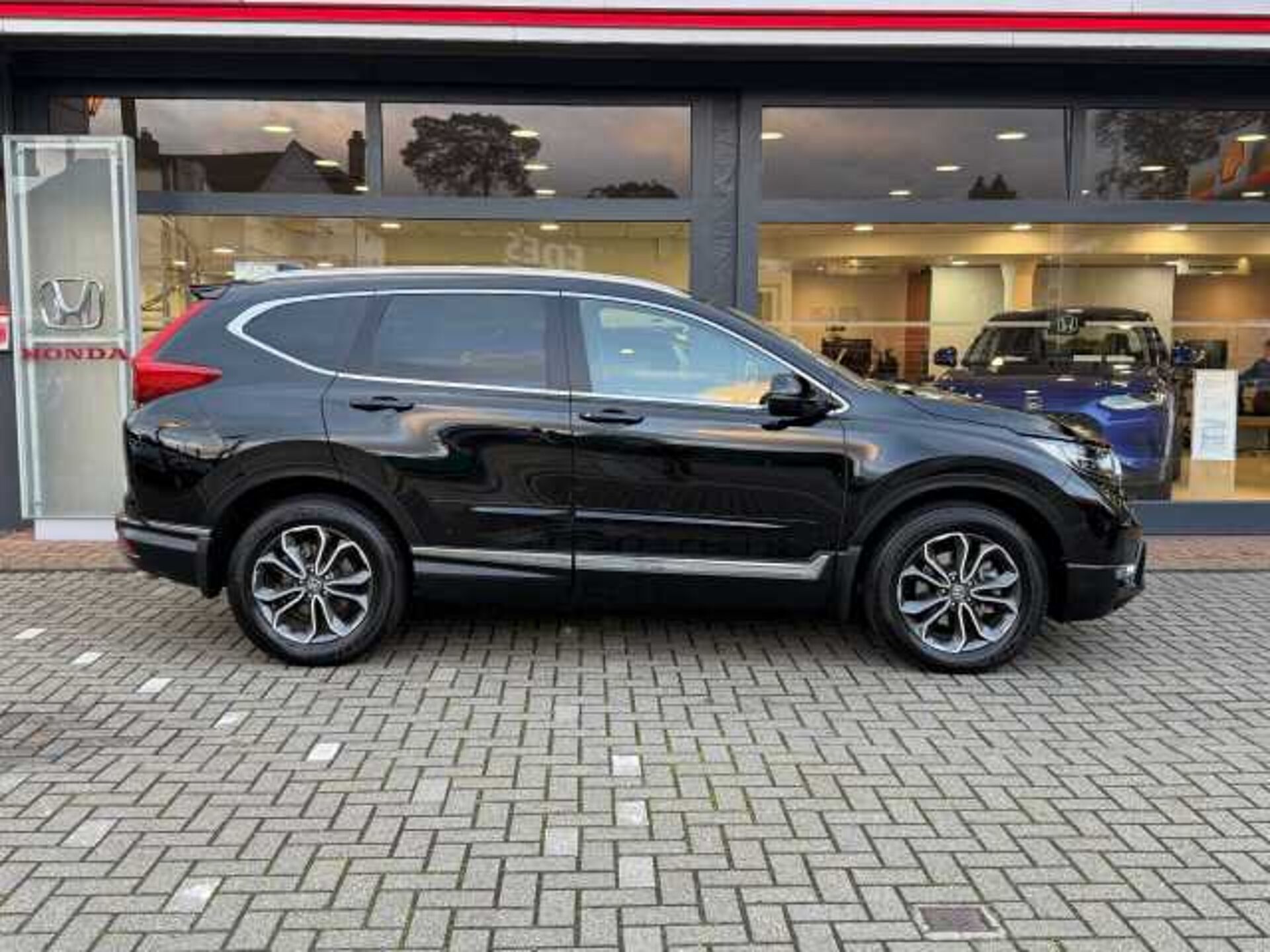 Honda CR-V Hybrid 2.0 i-MMD Hybrid SR 5dr eCVT 