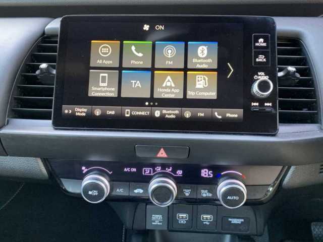 Honda Jazz e:HEV 1.5 i-MMD (109ps) SR eCVT 