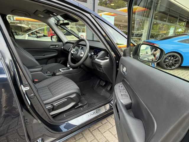 Honda Jazz e:HEV 1.5 i-MMD (107ps) SR 