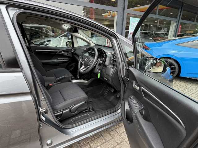 Honda Jazz 1.3 i-VTEC SE 5dr CVT 