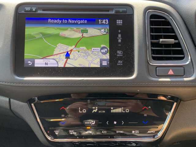 Honda HR-V 1.5 i-VTEC SE (s/s) 5-Door Nav 