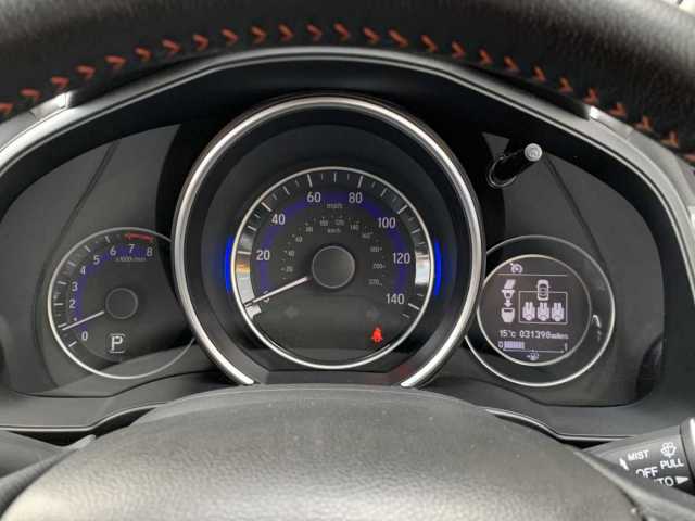 Honda Jazz 1.5 i-VTEC Sport 5-Door Nav 