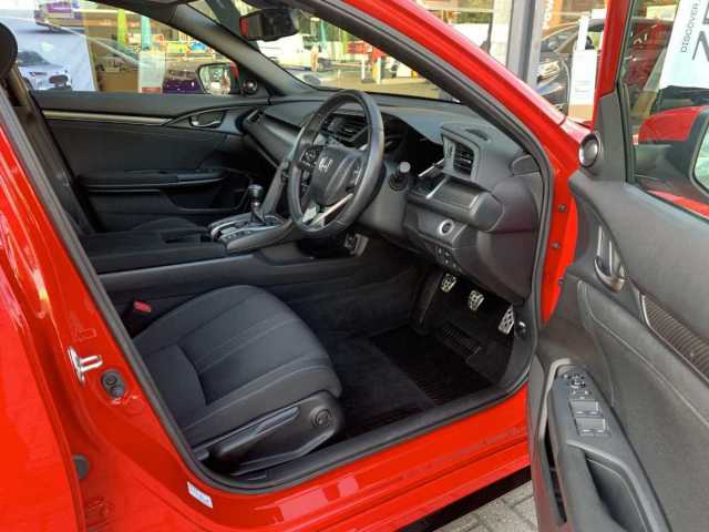 Honda Civic 1.5 VTEC TURBO Sport Plus 5-Door 