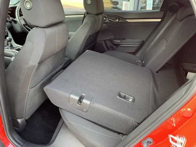 Honda Civic 1.5 VTEC TURBO Sport Plus 5-Door 