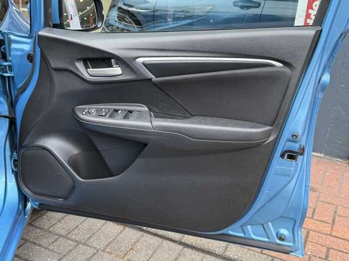 Honda Jazz 1.3 i-VTEC SE Navi 5dr CVT 