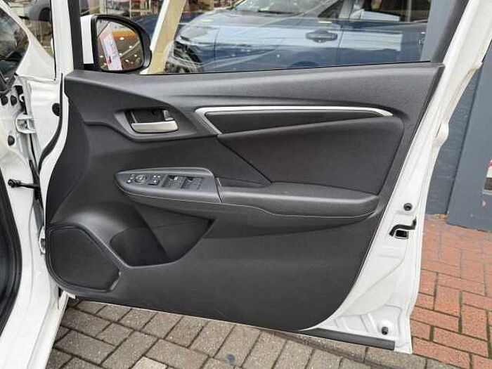 Honda Jazz 1.3 i-VTEC SE 5-Door Nav 