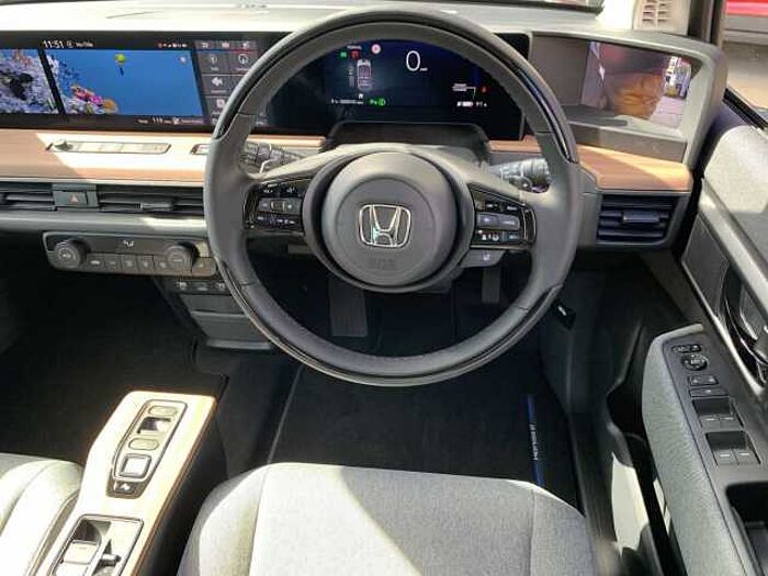 Honda e E (113kw) Advance (17in Alloys) 