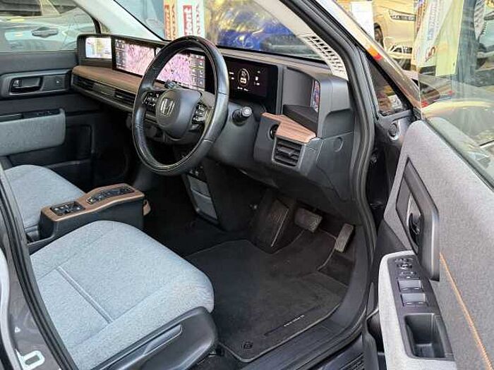 Honda e E (113kw) Advance (17in Alloys) 