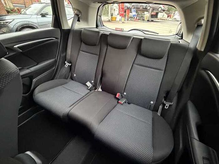 Honda Jazz 1.3 i-VTEC SE Navi 5dr 