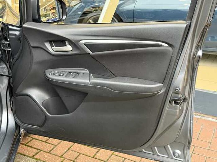 Honda Jazz 1.3 i-VTEC SE Navi 5dr 