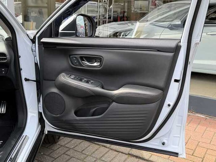 Honda ZR-V e:HEV 2.0 eHEV Advance 5dr CVT 