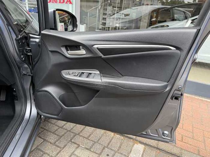 Honda Jazz 1.3 i-VTEC SE 5dr CVT 