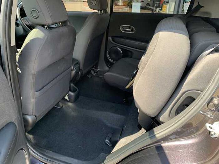 Honda HR-V 1.5 i-VTEC SE (s/s) 5-Door Nav 
