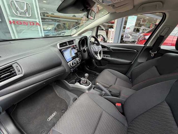 Honda Jazz 1.5 i-VTEC Sport Navi 5dr 