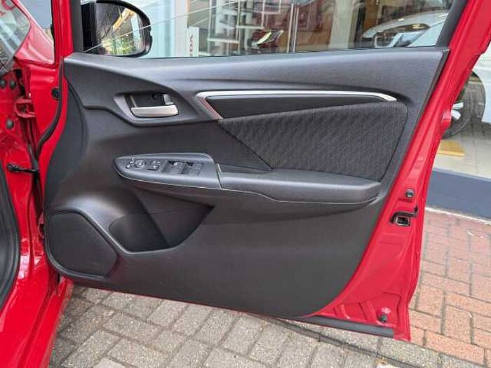 Honda Jazz 1.5 i-VTEC Sport 5dr 