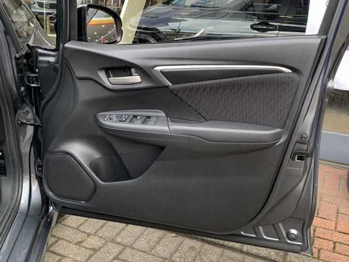 Honda Jazz 1.5 i-VTEC Sport 5-Door Nav 