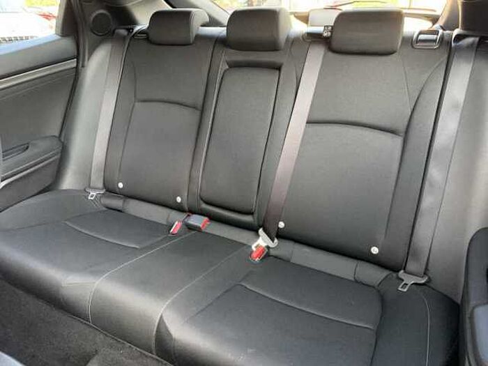Honda Civic 1.5 VTEC TURBO Sport Plus 5-Door 