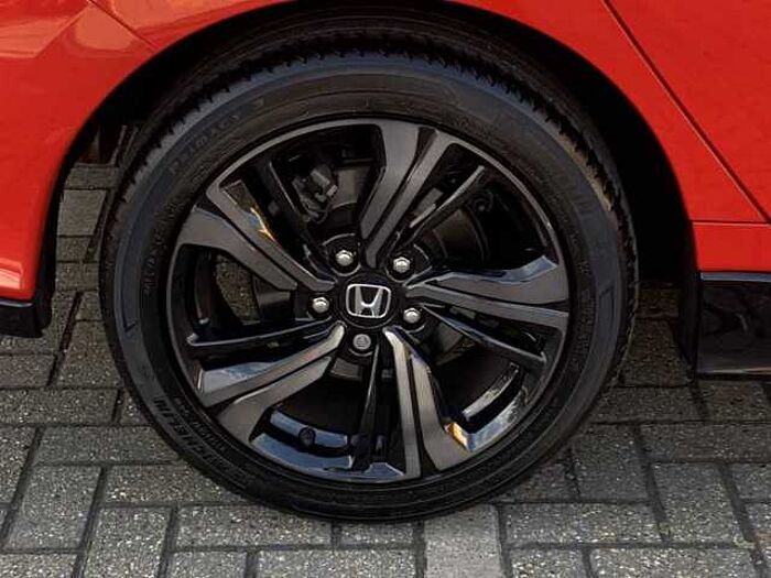 Honda Civic 1.5 VTEC TURBO Sport Plus 5-Door 